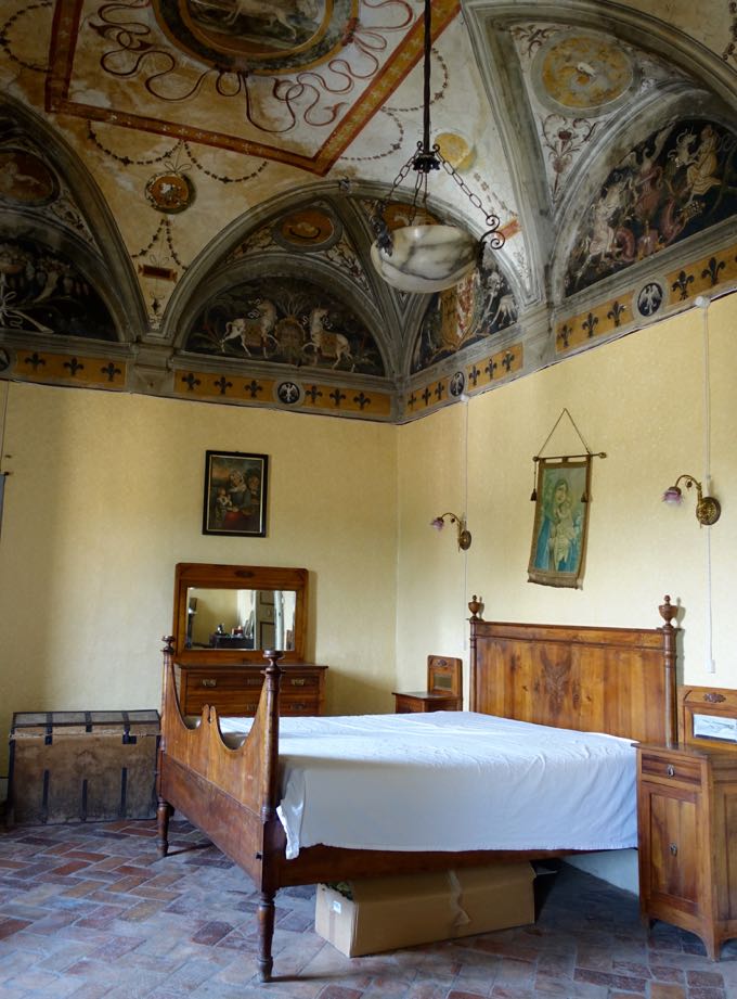 Castello di Giulia Farnese, Carbongnano