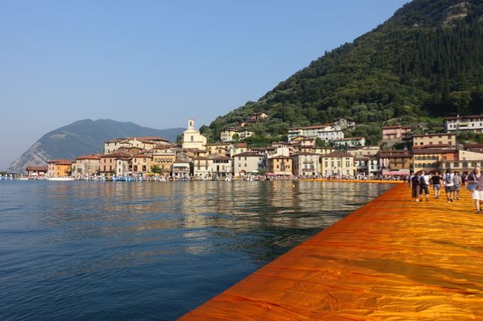 Floating Piers Elizabeth Minchilli -