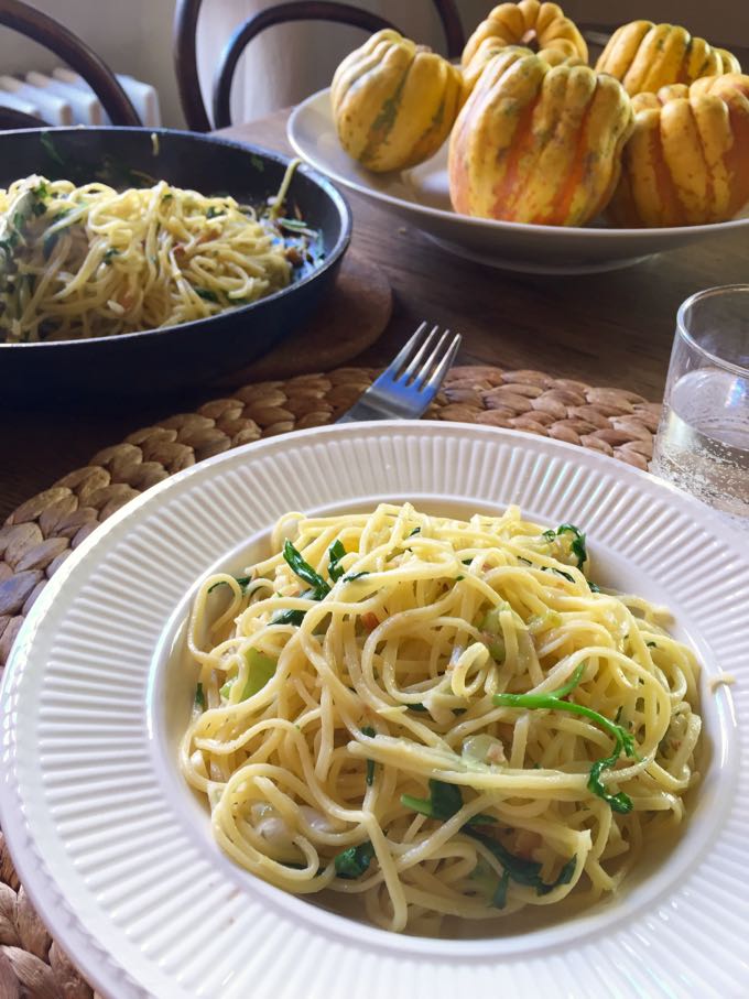 Pasta with Almonds, Arugula ad Lemon