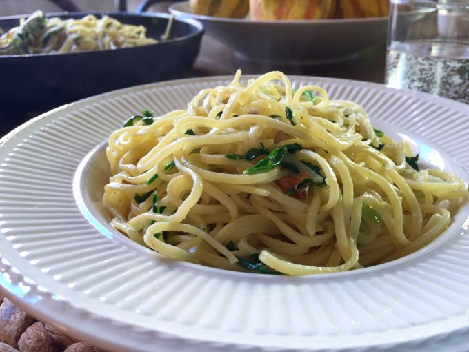 Pasta with Almonds, Arugula ad Lemon