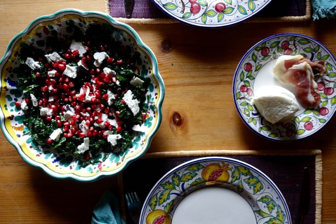 pomegranates-and-kale-salad