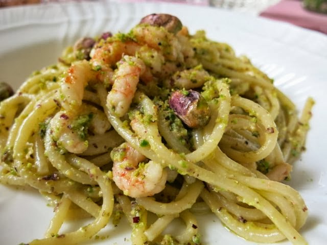 Spaghetti with Shrimp and Pistachio nuts www.ElizabethMinchilliInRome.com