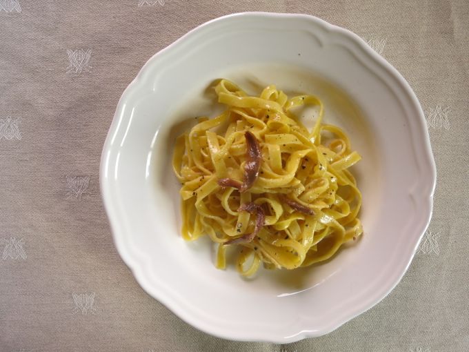  pasta with anchovies and butter